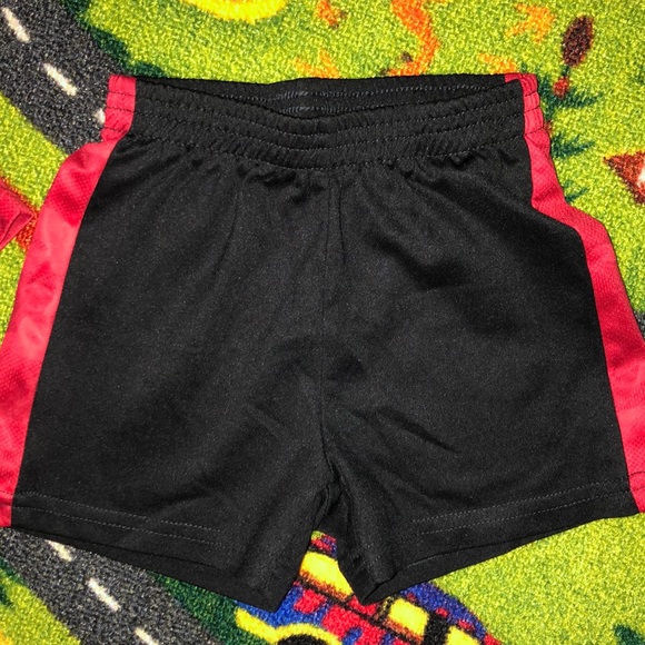 18mo champion short set, red and black, lil boys - Picture 4 of 4